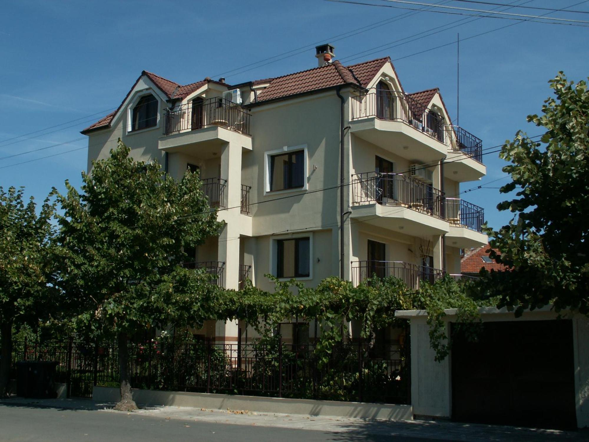 Family Hotel Bellehouse Chernomorets Exterior foto
